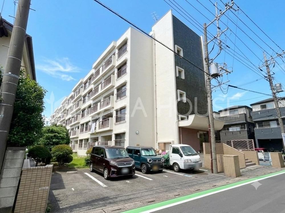 2LDK apartment in Kita Ward, Saitama - Photo 1