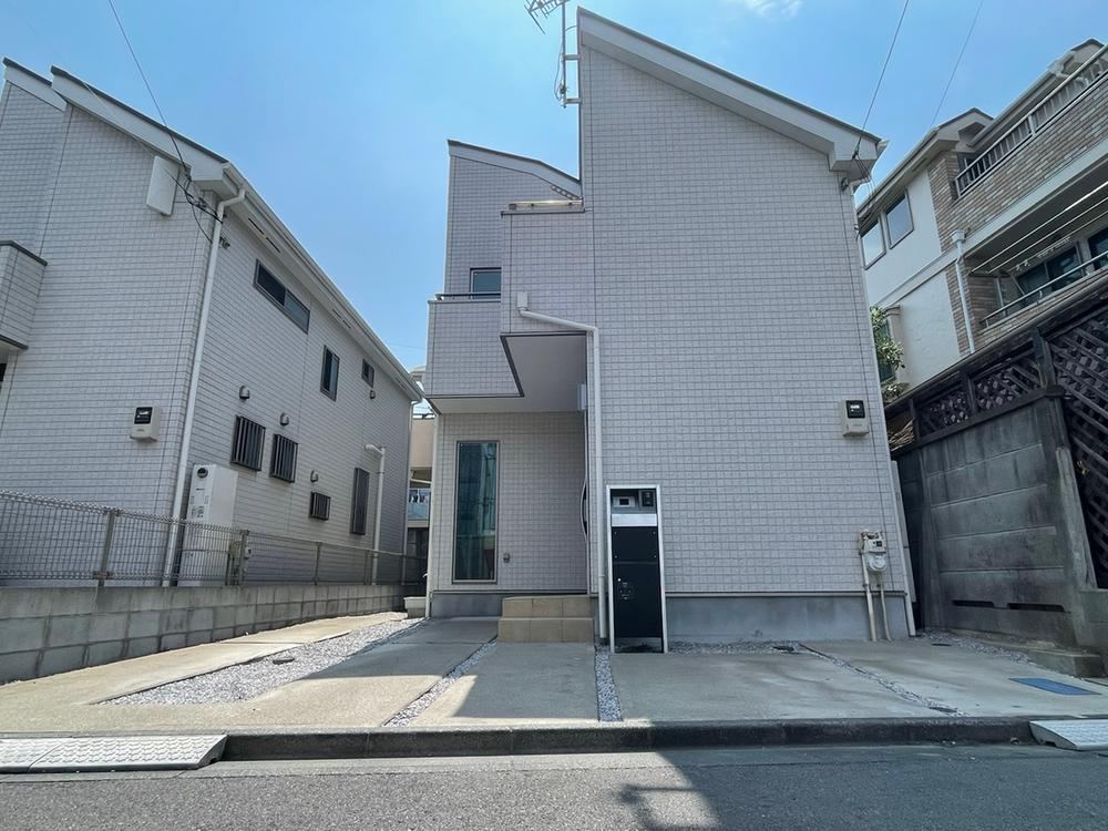 3LDK house in Nakano Ward, Tokyo - Photo 1