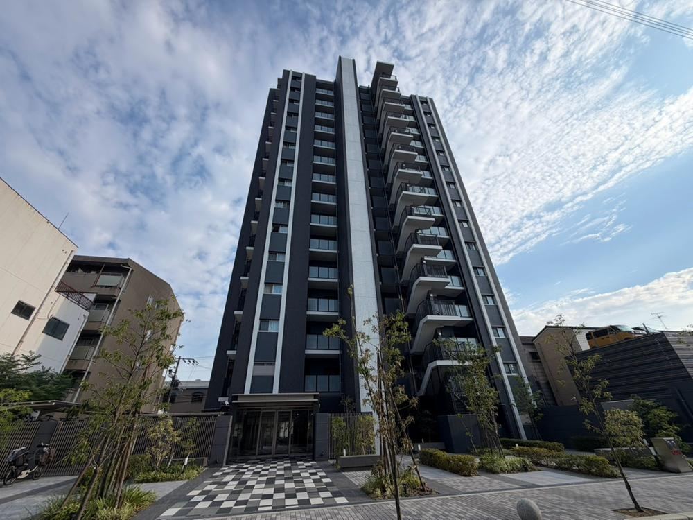 2LDK apartment in Hirano Ward, Osaka - Photo 1