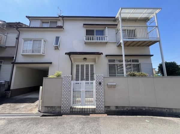 4LDK house in Izumi, Osaka - Photo 1