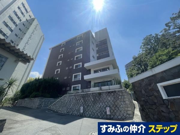 1LDK+S apartment in Meguro Ward, Tokyo - Photo 1