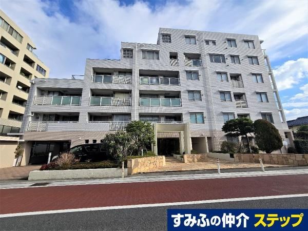 2LDK apartment in Chigasaki, Kanagawa - Photo 1