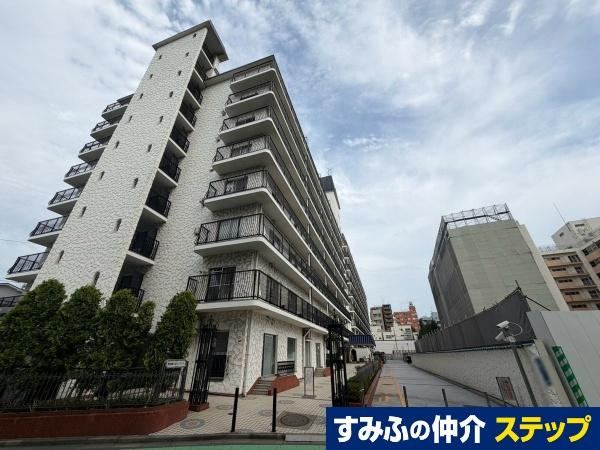 2DK apartment in Shibuya Ward, Tokyo - Photo 1