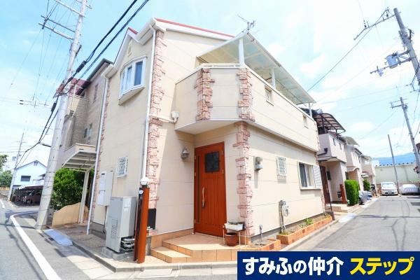 4LDK house in Higashiosaka, Osaka - Photo 1
