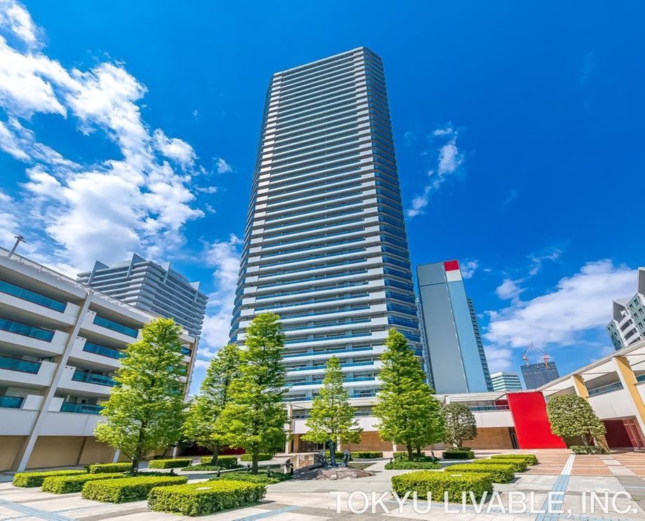 2LDK apartment in Kanagawa Ward, Yokohama, Kanagawa - Photo 1