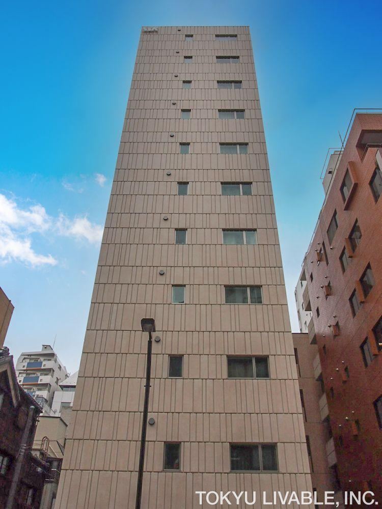 2LDK apartment in Chiyoda Ward, Tokyo - Photo 1