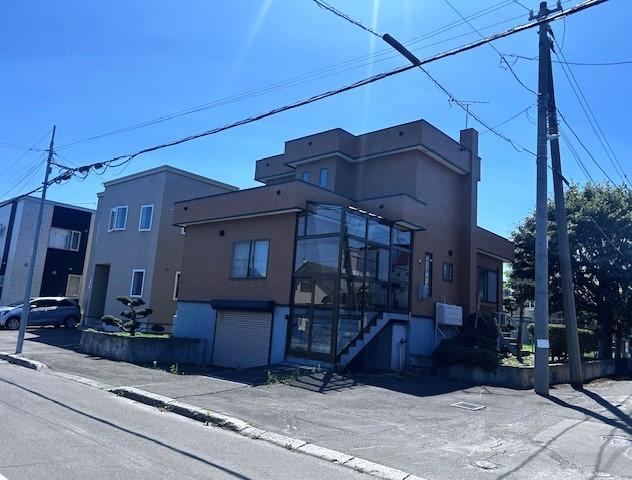 4LDK house in Kita Ward, Sapporo, Hokkaido - Photo 1