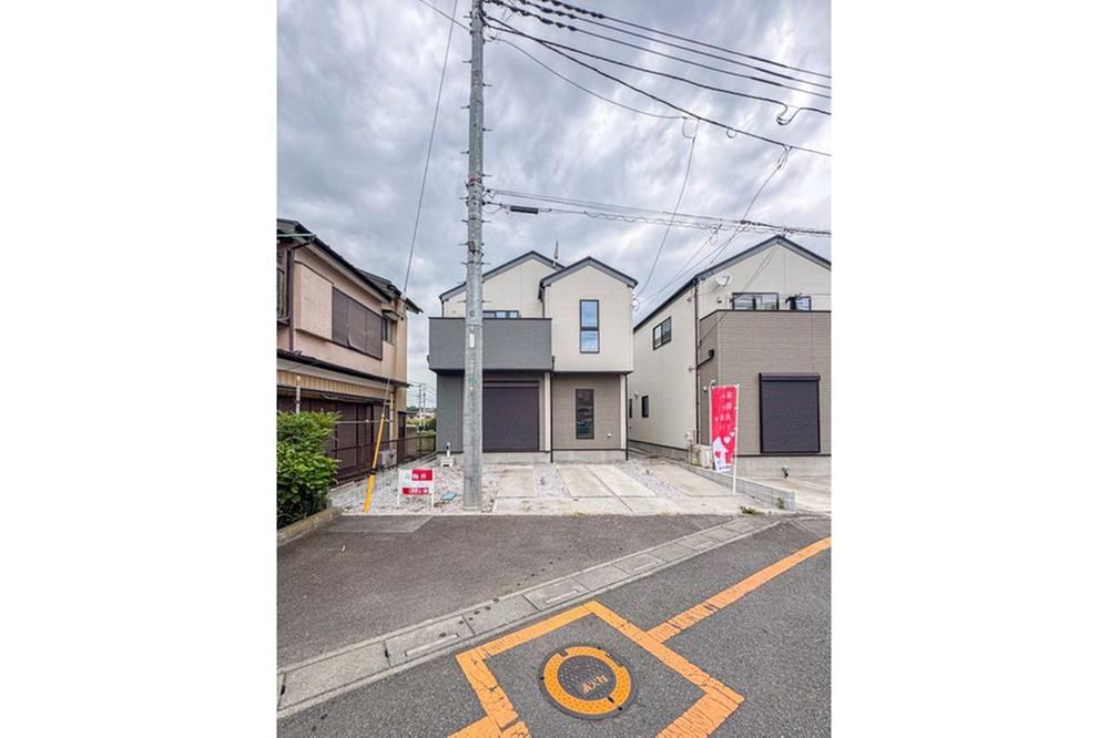 4LDK house in Tsurugashima, Saitama - Photo 1
