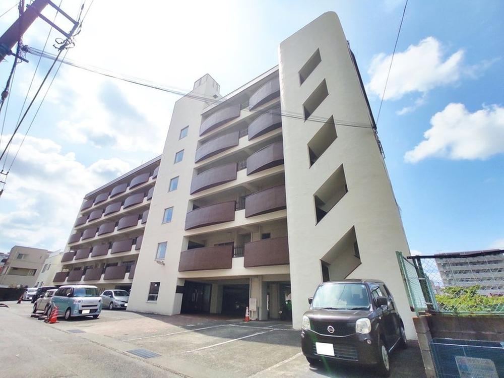 3DK apartment in Numazu, Shizuoka - Photo 1