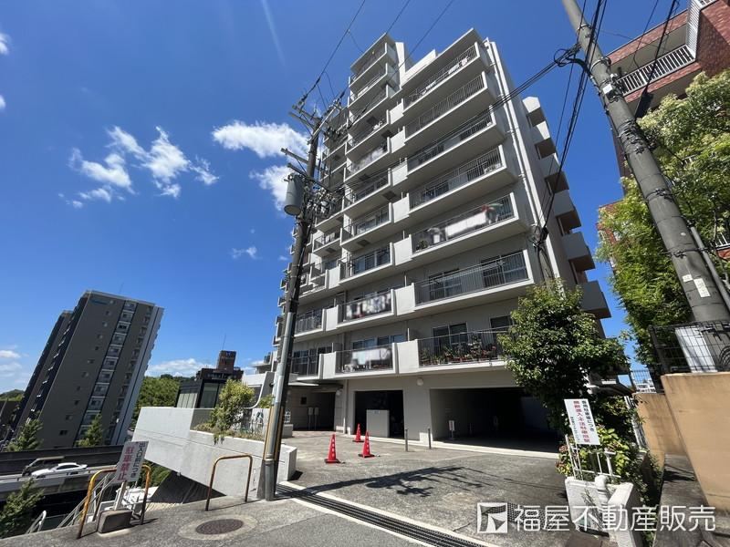 2LDK+S apartment in Toyonaka, Osaka - Photo 1