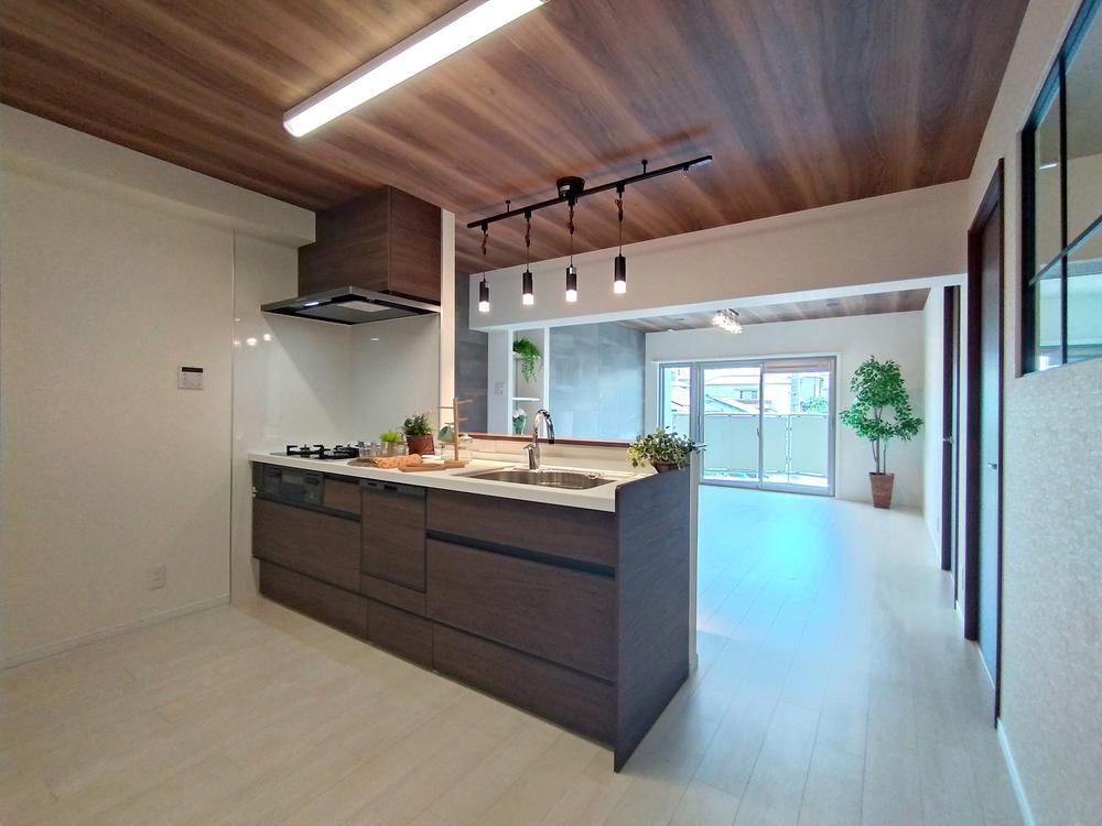 3LDK apartment in Suma Ward, Kobe, Hyogo - Photo 1