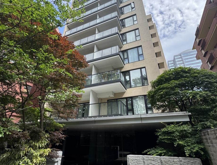 2LDK apartment in Bunkyo Ward, Tokyo - Photo 1