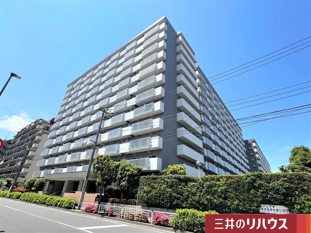 3LDK apartment in Koto Ward, Tokyo - Photo 1