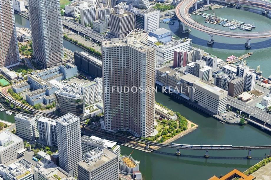 2LDK apartment in Minato Ward, Tokyo - Photo 1