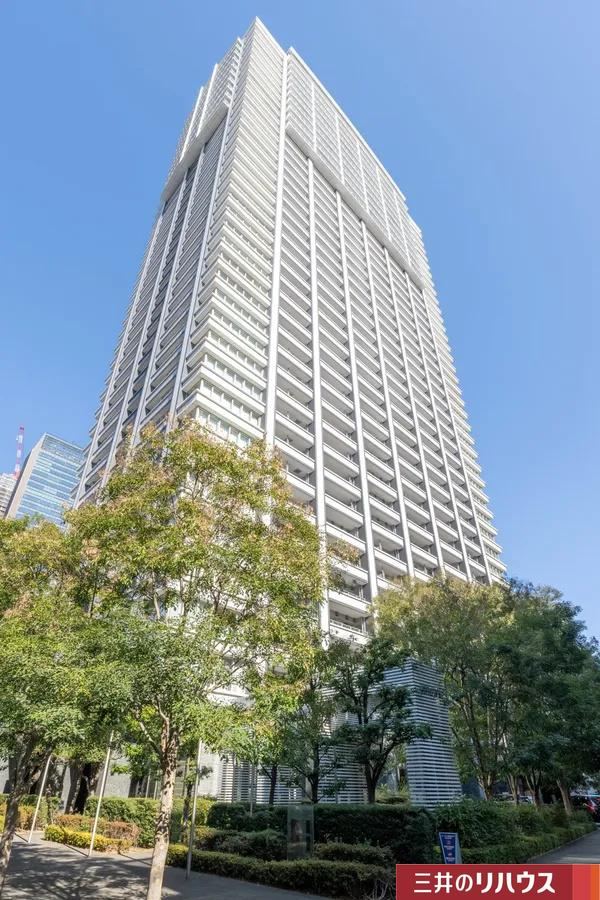 2LDK apartment in Minato Ward, Tokyo - Photo 1