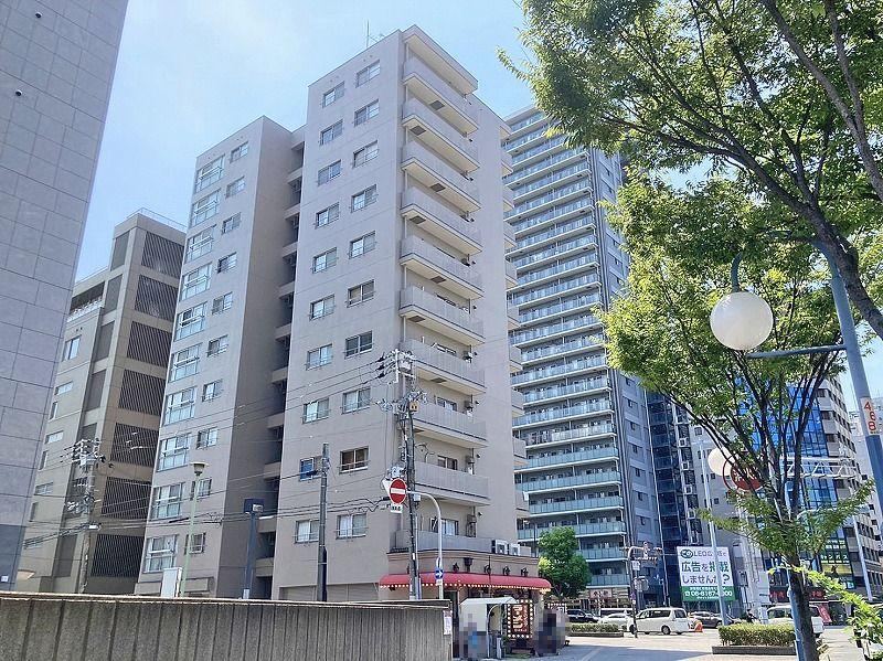 1LDK apartment in Kita Ward, Osaka - Photo 1