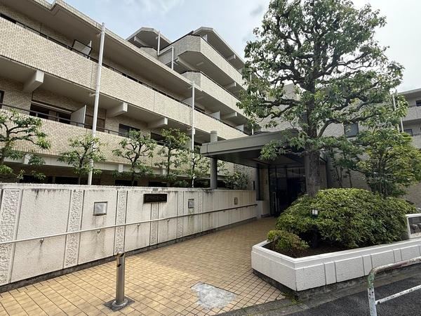 3LDK apartment in Setagaya Ward, Tokyo - Photo 1