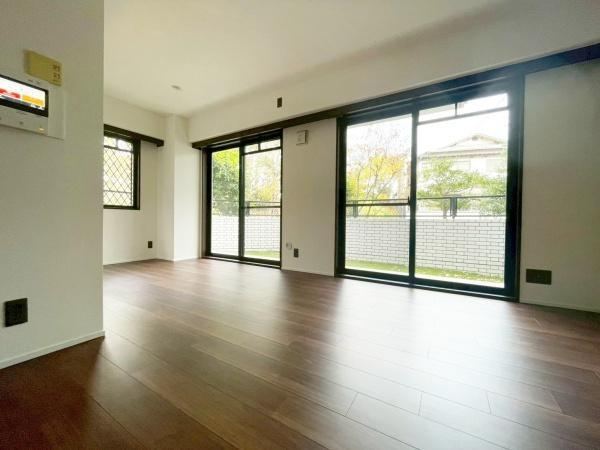 3LDK apartment in Toyonaka, Osaka - Photo 1