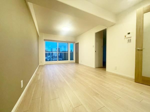 1LDK+S apartment in Yodogawa Ward, Osaka - Photo 1