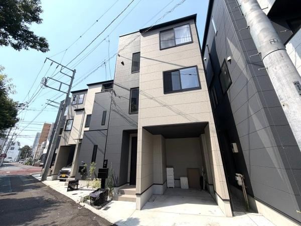 3LDK house in Fujisawa, Kanagawa - Photo 1