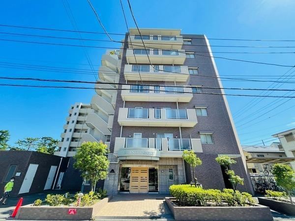 3LDK apartment in Chigasaki, Kanagawa - Photo 1