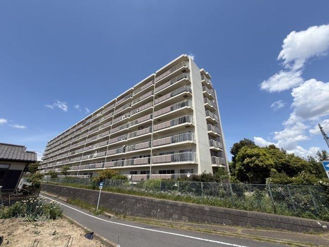 3LDK apartment in Abiko, Chiba - Photo 1