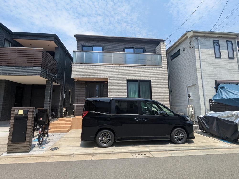 3LDK+S house in Chigasaki, Kanagawa - Photo 1