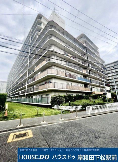 5LDK apartment in Kishiwada, Osaka - Photo 1