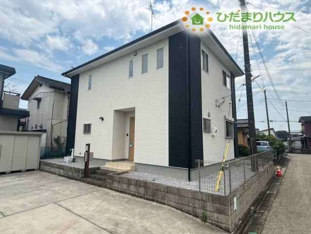 5LDK house in Kumagaya, Saitama - Photo 1