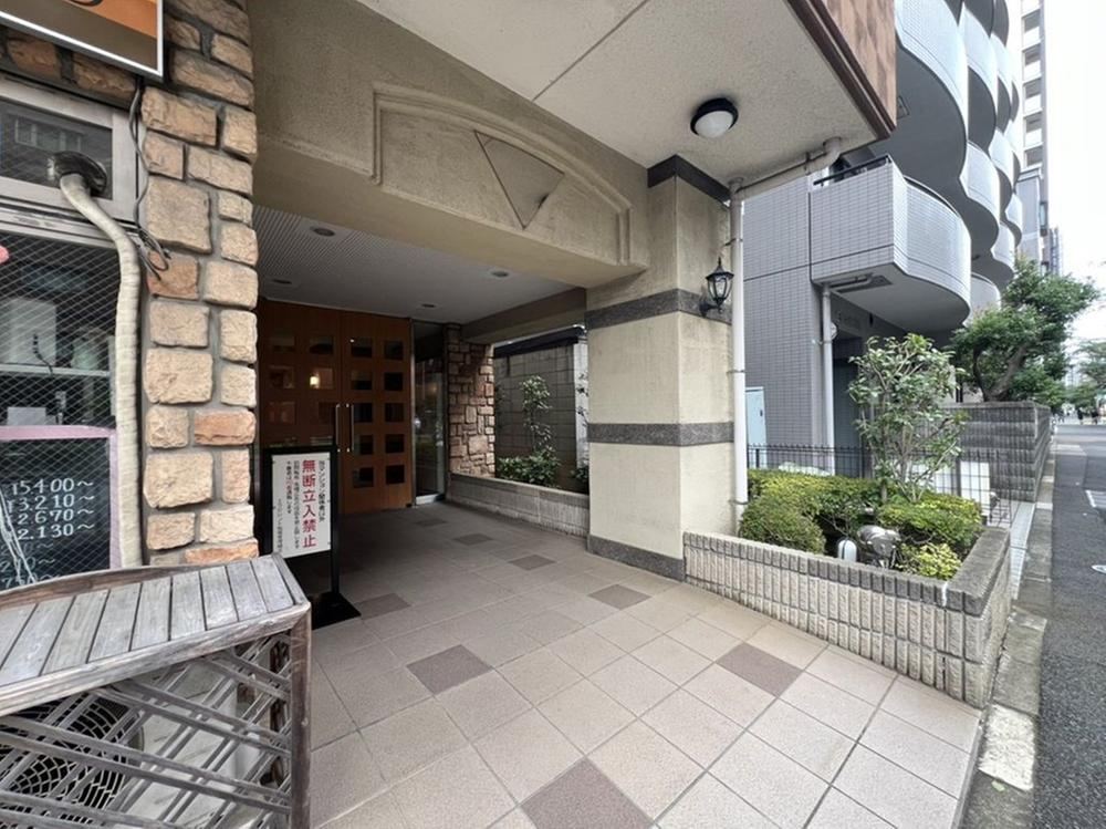 3LDK apartment in Edogawa Ward, Tokyo - Photo 1