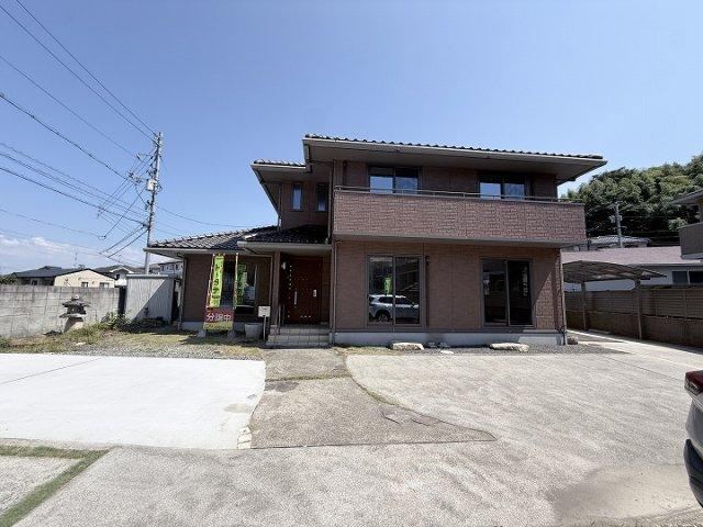 4LDK+S house in Higashi Ward, Hiroshima - Photo 1