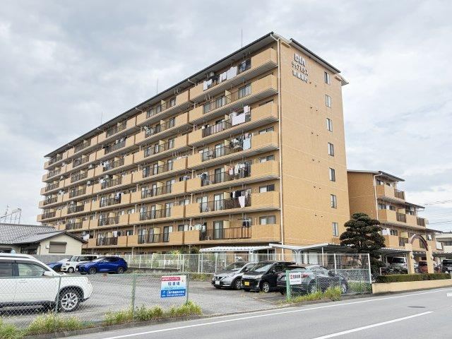 3LDK apartment in Maebashi, Gunma - Photo 1