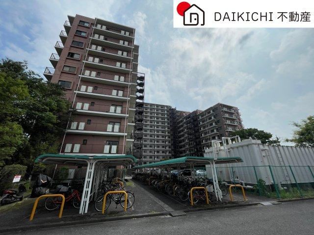 4LDK apartment in Kuki, Saitama - Photo 1