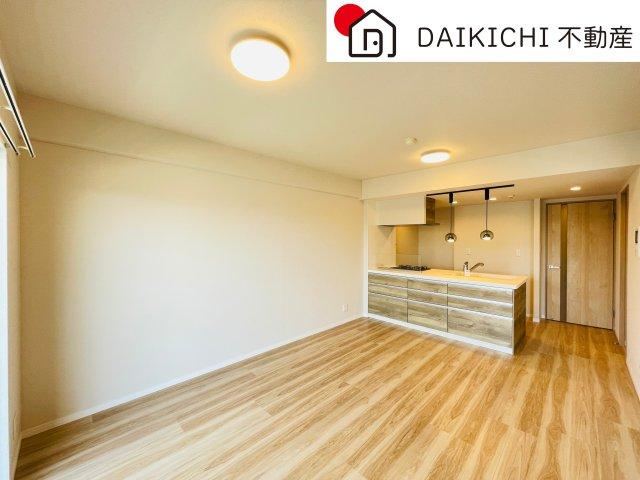 3LDK apartment in Satte, Saitama - Photo 1