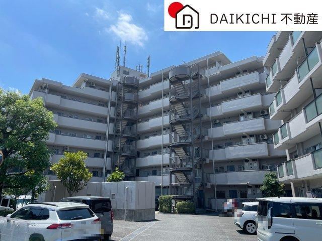3LDK+S apartment in Satte, Saitama - Photo 1
