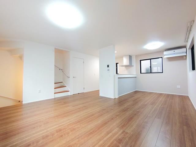 3LDK+S house in Warabi, Saitama - Photo 1
