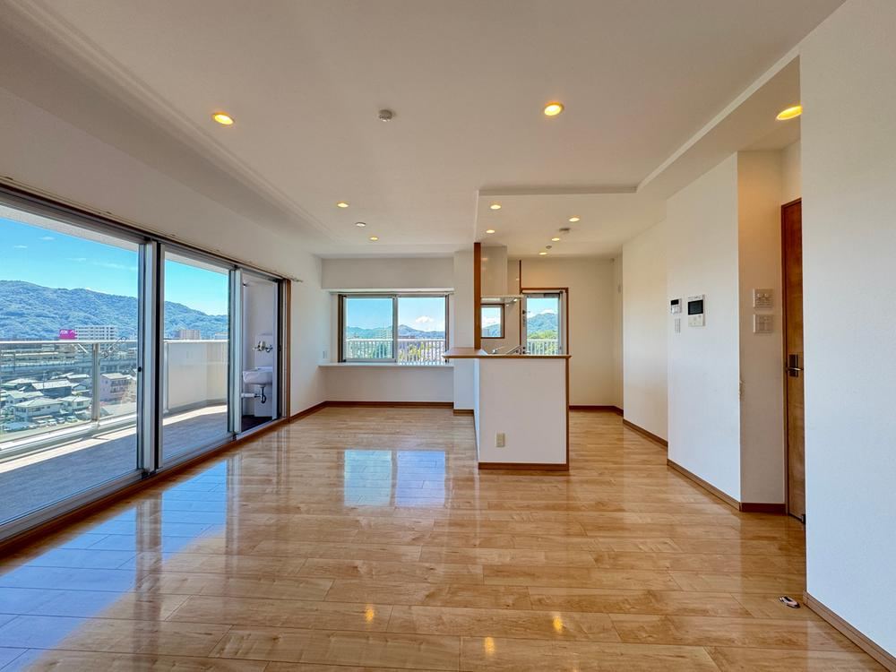 3LDK+S apartment in Mihara, Hiroshima - Photo 1