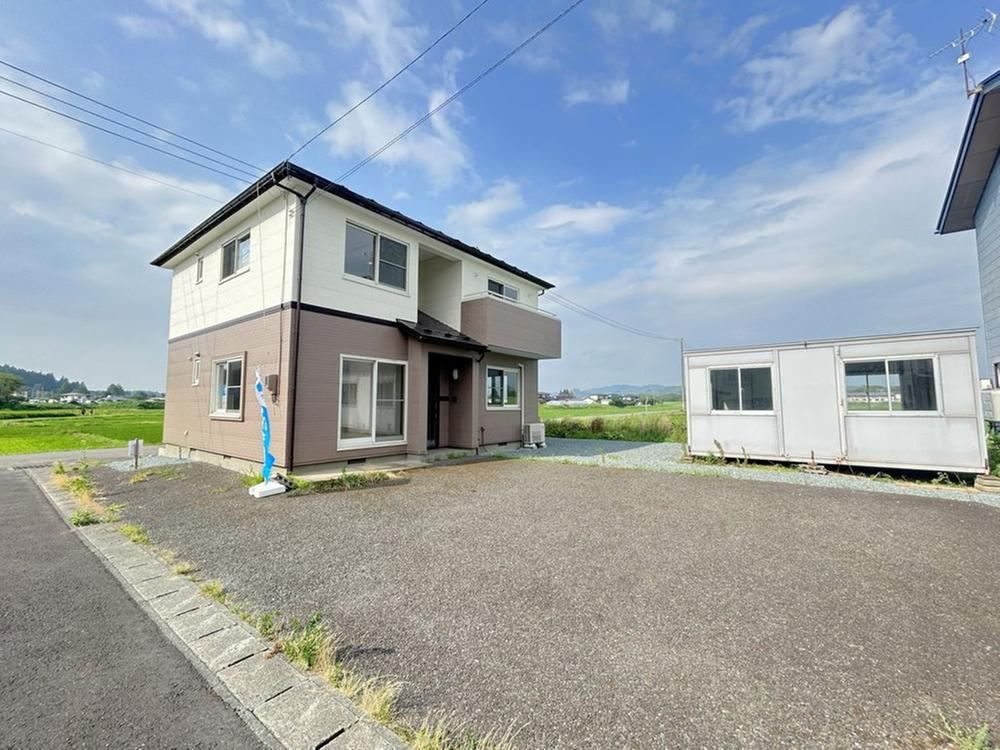4LDK+S house in Kitakami, Iwate - Photo 1