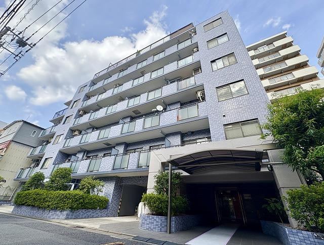 3LDK apartment in Sumida Ward, Tokyo - Photo 1