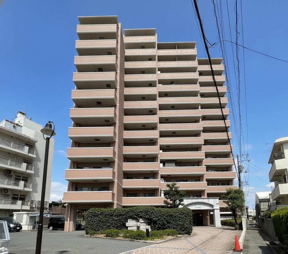 3LDK apartment in Minami Ward, Hiroshima - Photo 1