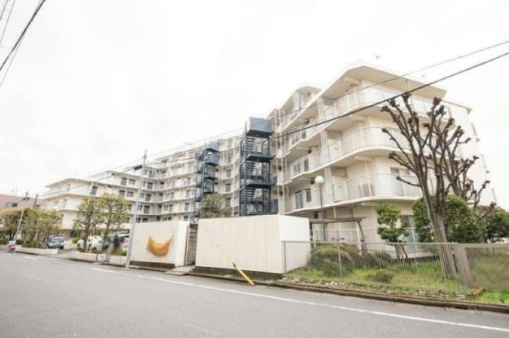 3LDK apartment in Ota Ward, Tokyo - Photo 1
