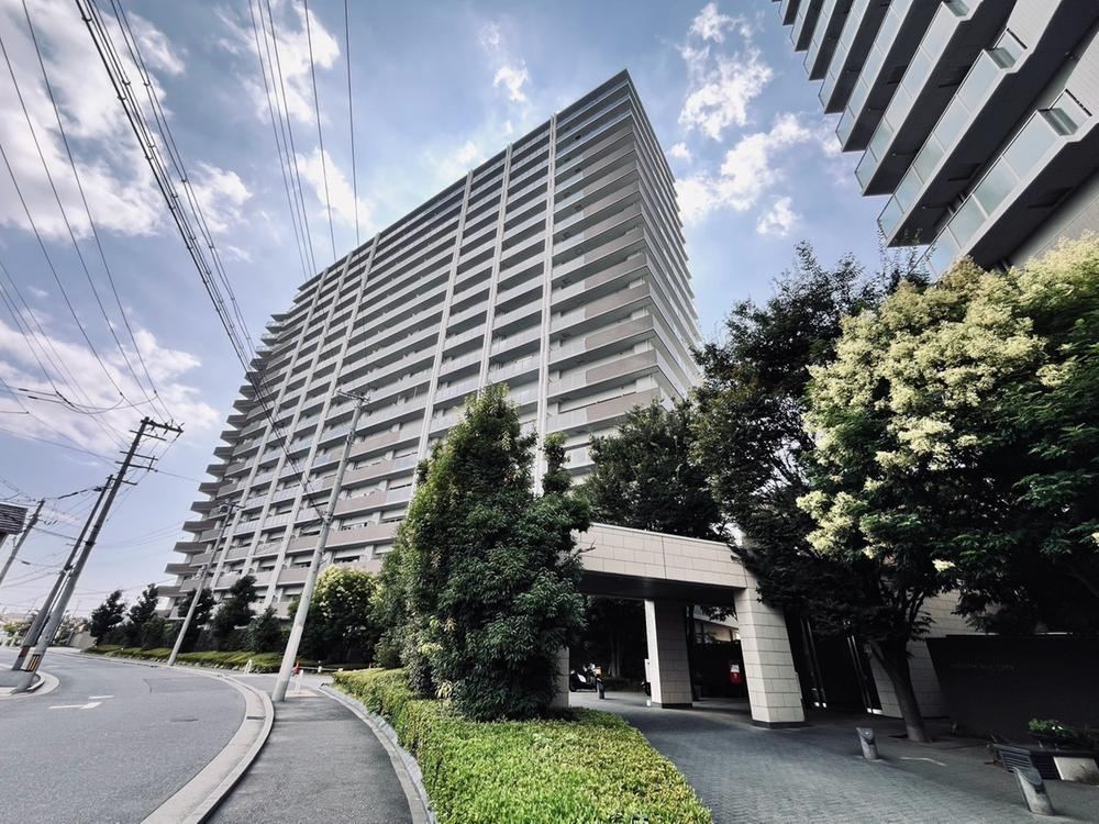 3LDK apartment in Nishi Ward, Sakai, Osaka - Photo 1