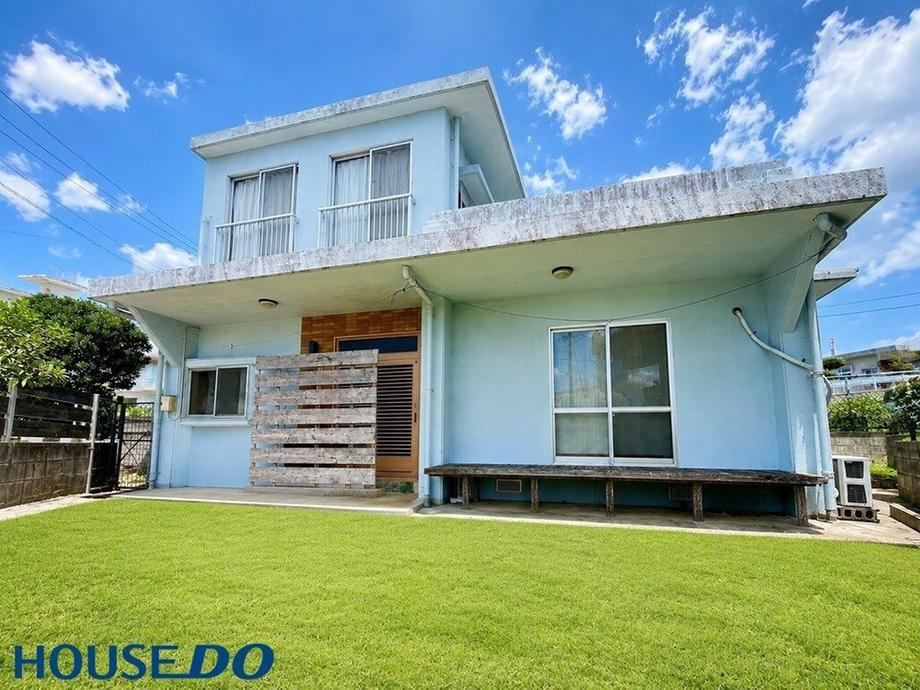 4LDK house in Uruma, Okinawa - Photo 1