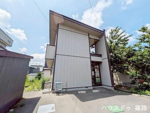 5LDK house in Ishikari, Hokkaido - Photo 1
