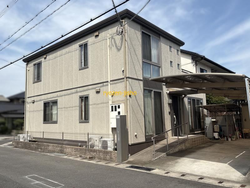 6LDK house in Minami Ward, Okayama - Photo 1