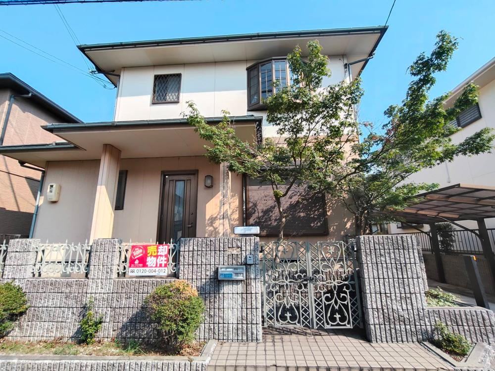 4LDK house in Kaizuka, Osaka - Photo 1