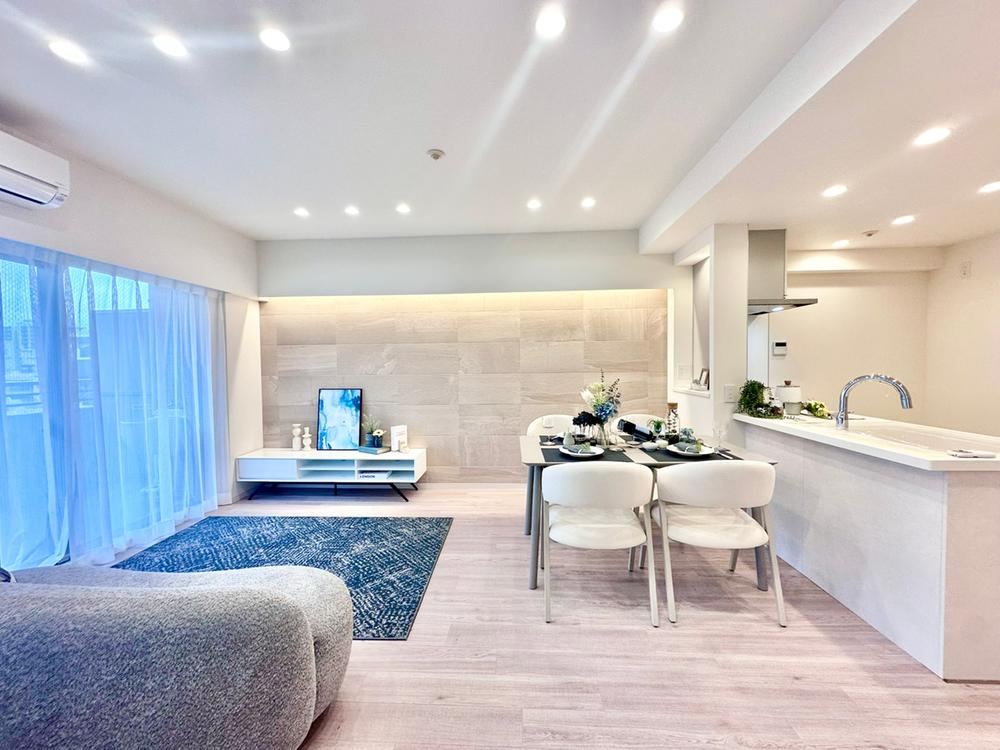 3LDK apartment in Shinagawa Ward, Tokyo - Photo 1