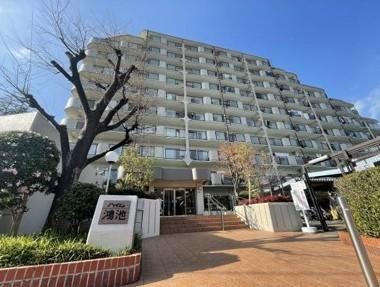 2LDK apartment in Higashiosaka, Osaka - Photo 1