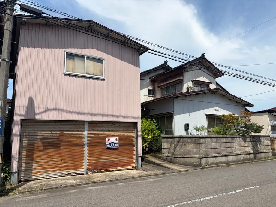 339 m² land in Sakata, Yamagata - Photo 1