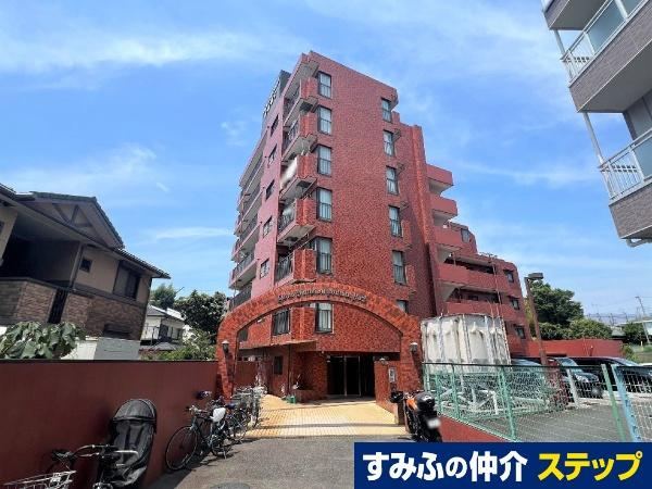 2LDK apartment in Konan Ward, Yokohama, Kanagawa - Photo 1